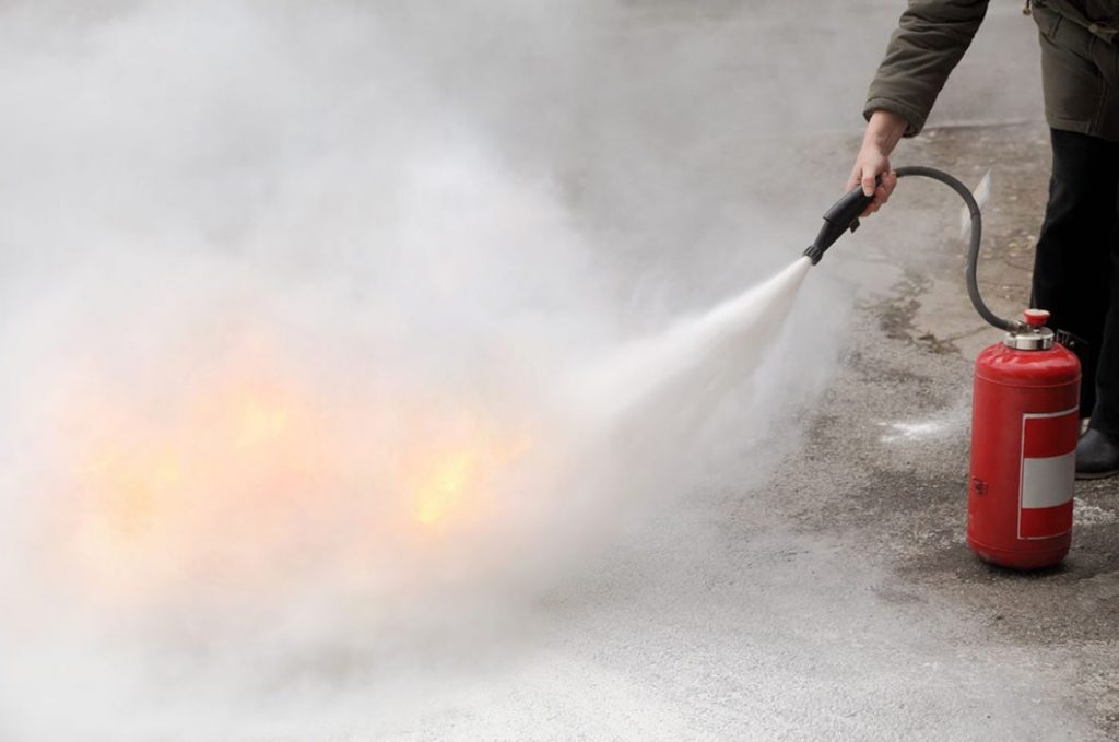 Feuerlöscher Wartung hainz.at